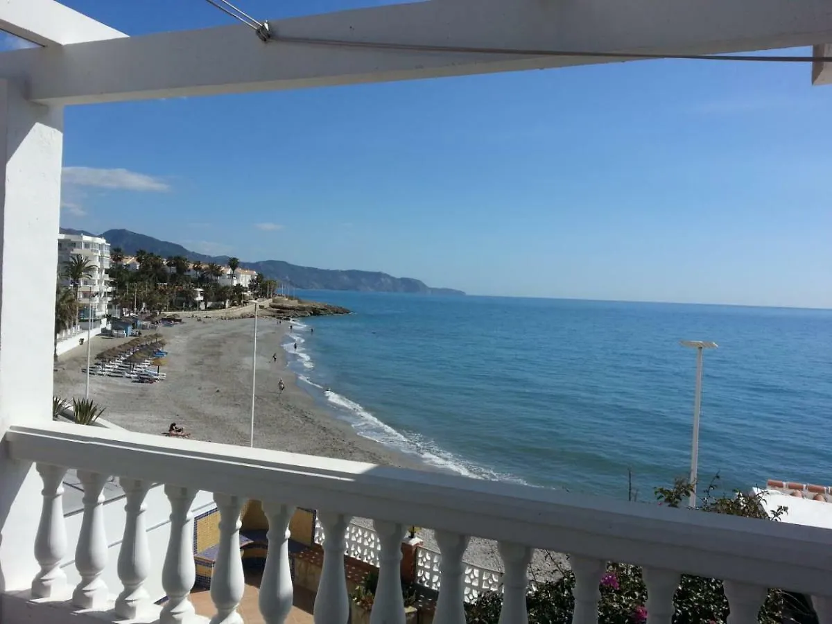 Casa Cava, C Merida 7 Nerja 0*,